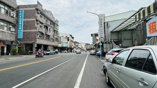 灣橋大面寬店面出租